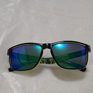 Black and Green Fashion Sunglasses